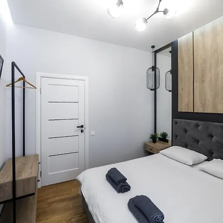 Royal On Hmelnytskogo 37 Apartment Lviv