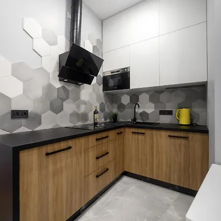 Apartamento Royal On Hmelnytskogo 37 Leópolis